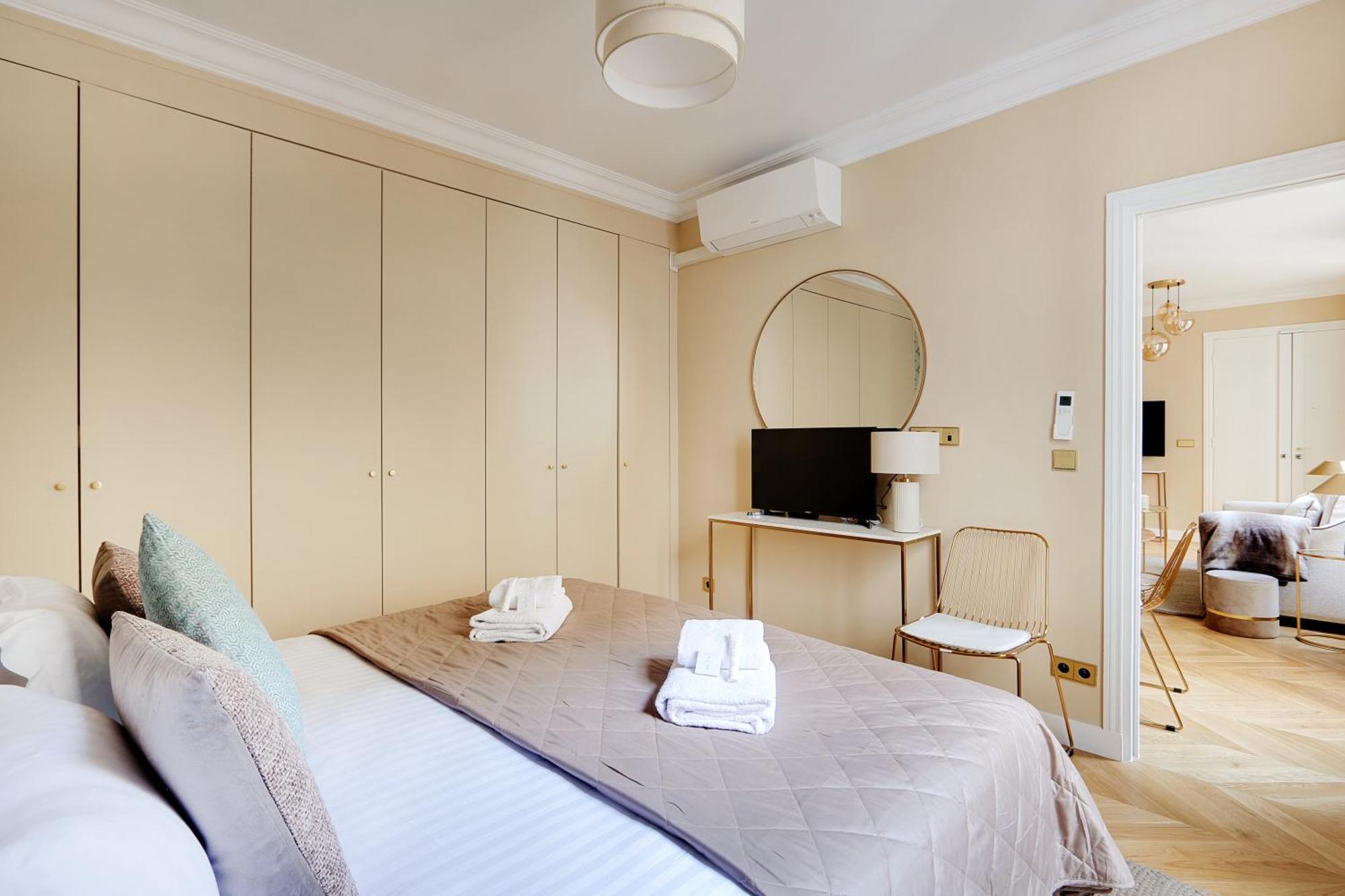 Pick A Flat'S Apartments In Opera Saint Lazarre - Rue De L'Isly ปารีส ภายนอก รูปภาพ